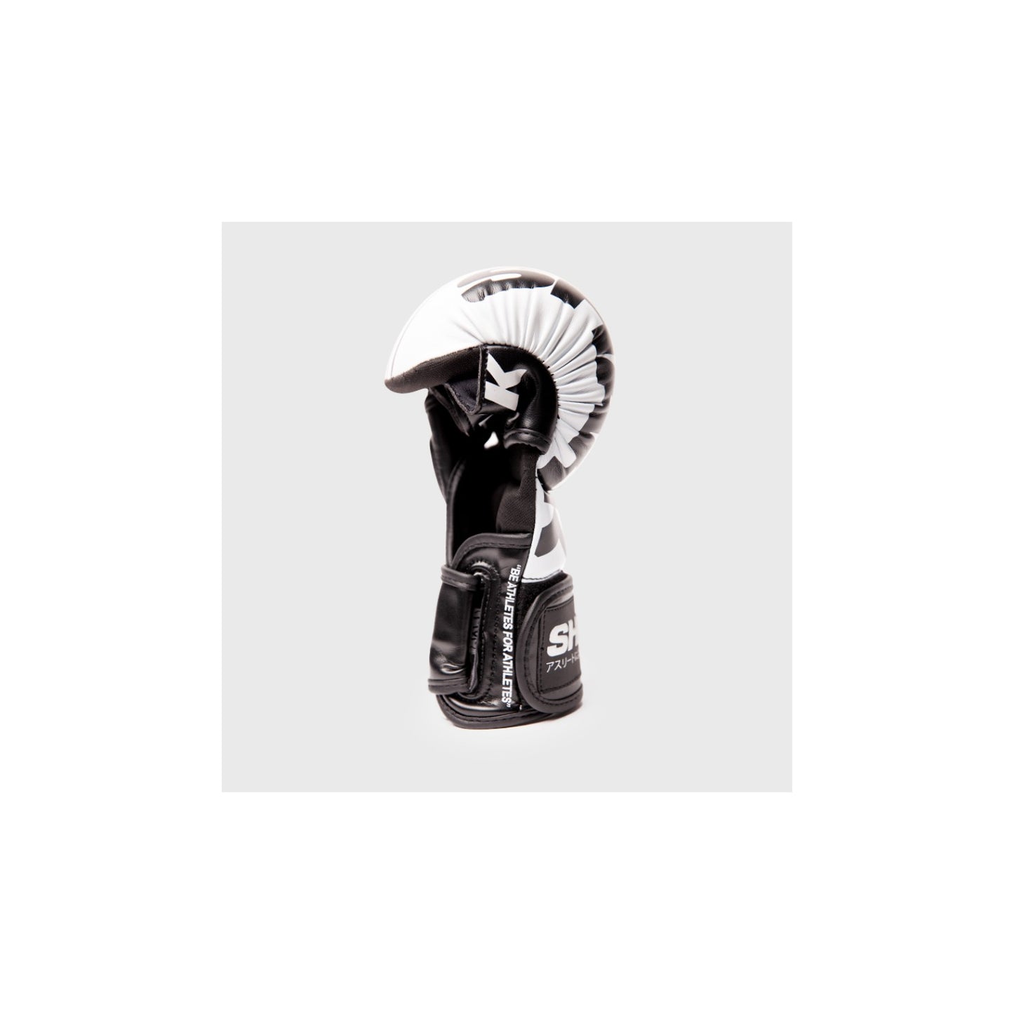 Shark Boxing MMA Sparring Handschuhe R2, schwarz-weiss
