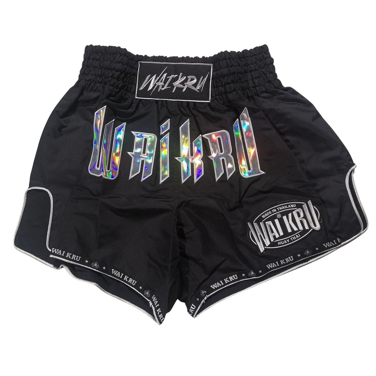 Wai Kru Muay Thai Shorts MT-12, schwarz-silber