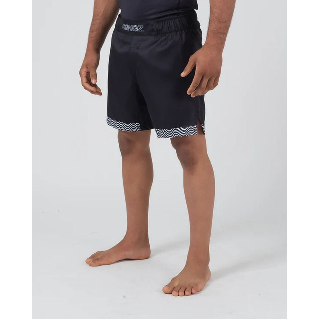 Kingz Fight Shorts Flow Performance Series, schwarz