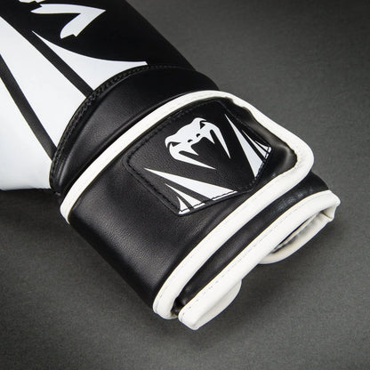 Venum Boxhandschuhe Challenger 2.5, schwarz-weiss