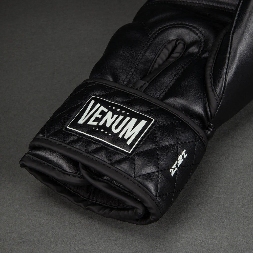 Venum Boxhandschuhe Impact Classic, schwarz