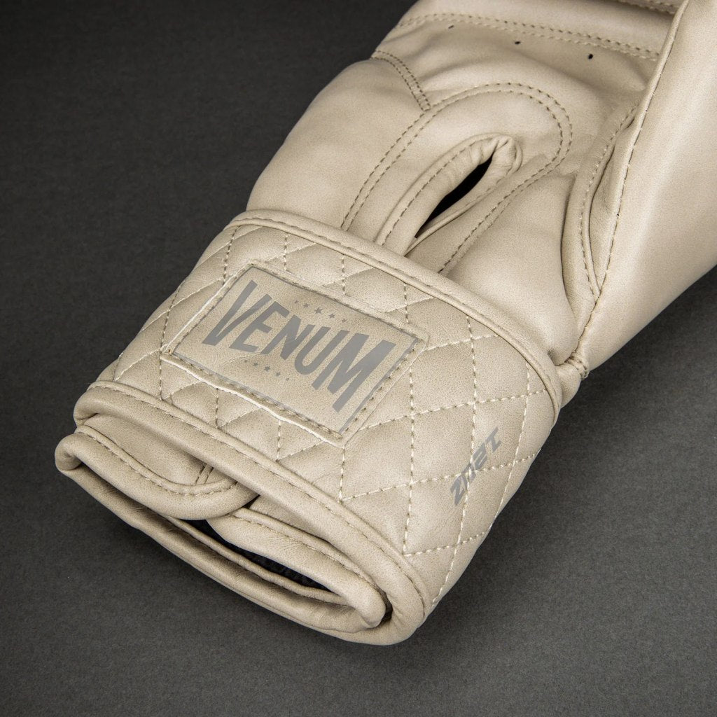 Venum Boxhandschuhe Impact Classic, weiss