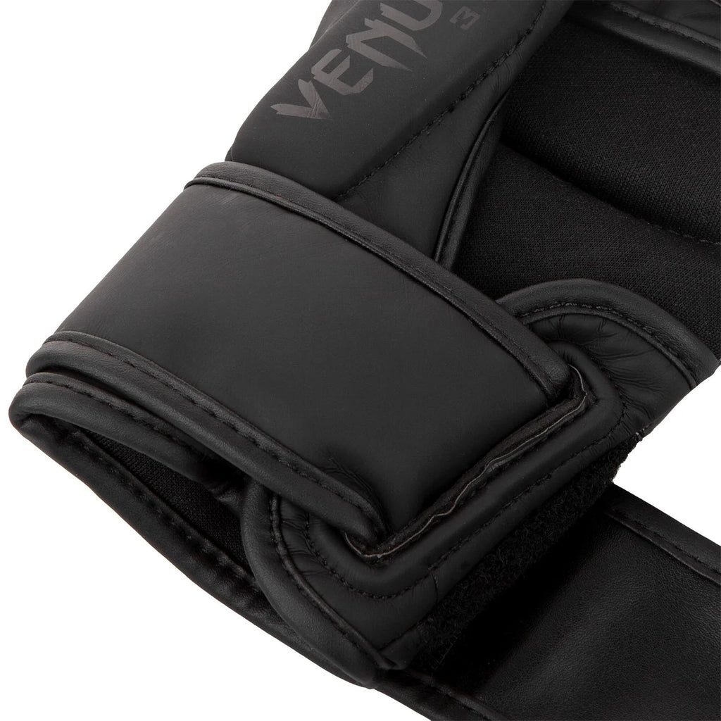 Venum MMA Sparring Handschuhe Challenger 3.0, schwarz-schwarz
