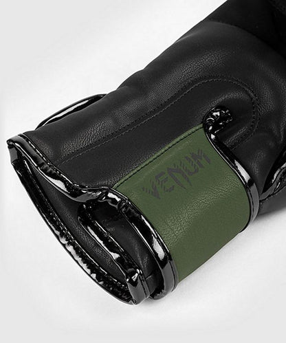 Venum Boxhandschuhe Trooper, gruen-schwarz