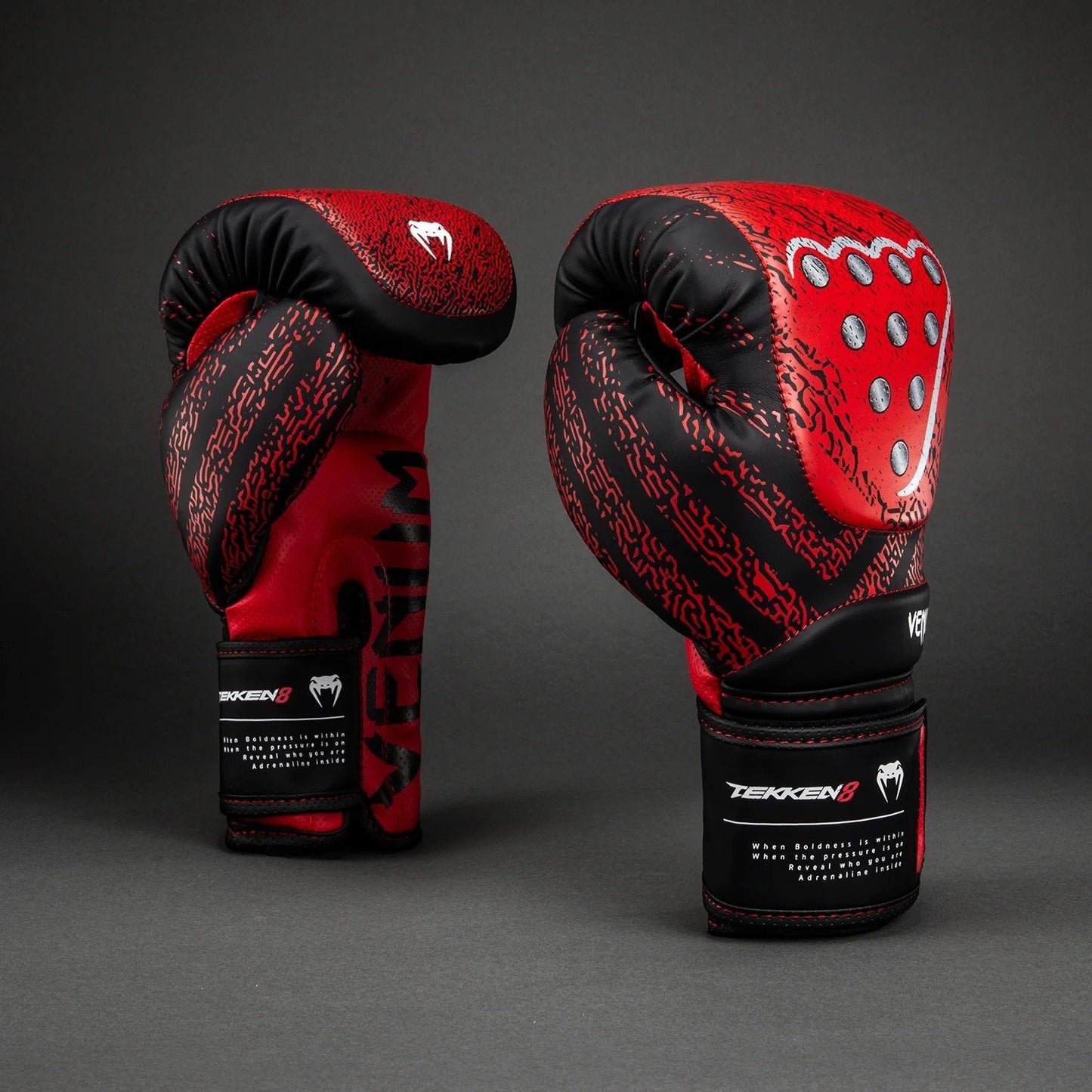 Venum Boxhandschuhe X TEKKEN 8 Kazuya, rot-schwarz