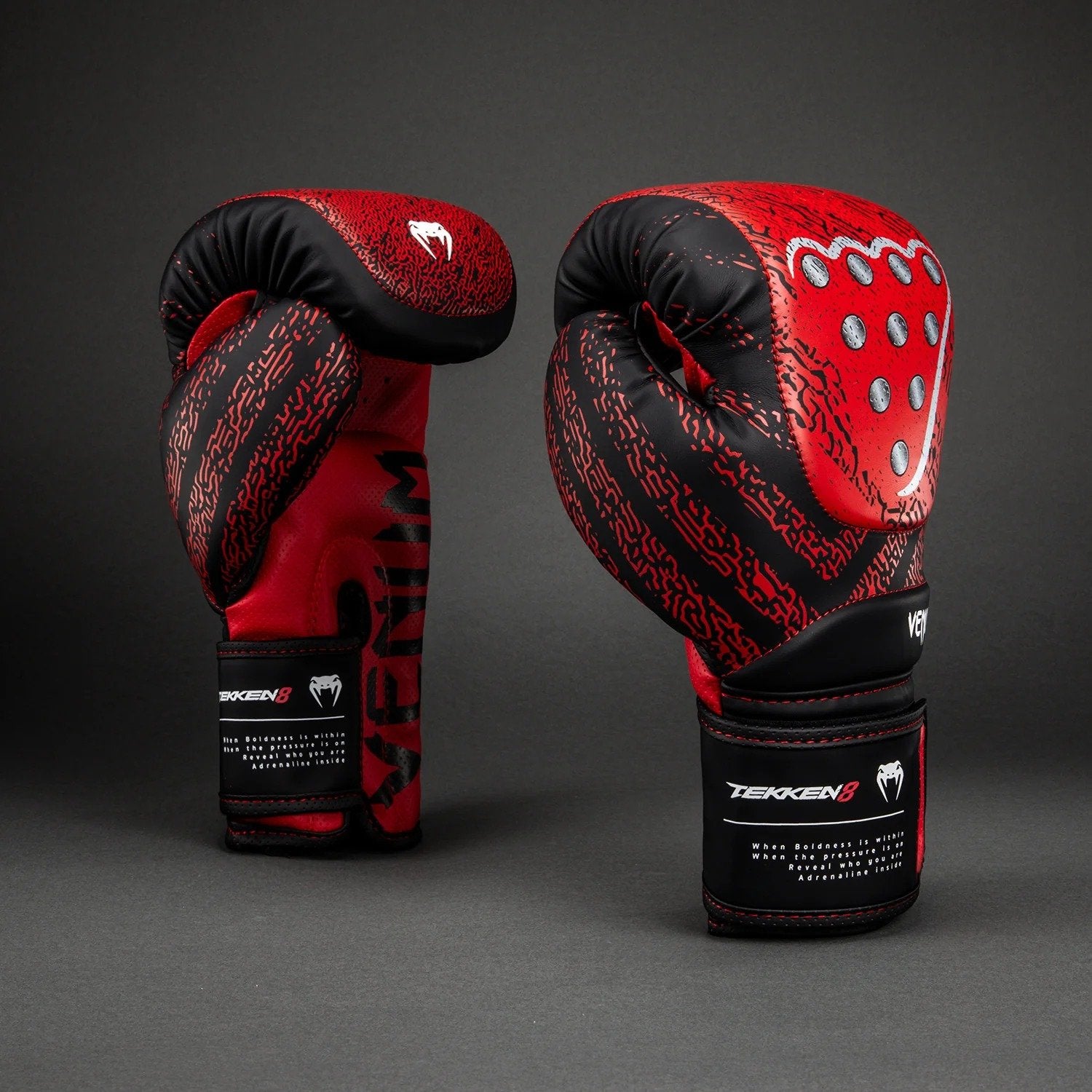Venum Boxhandschuhe X TEKKEN 8 Kazuya, rot-schwarz