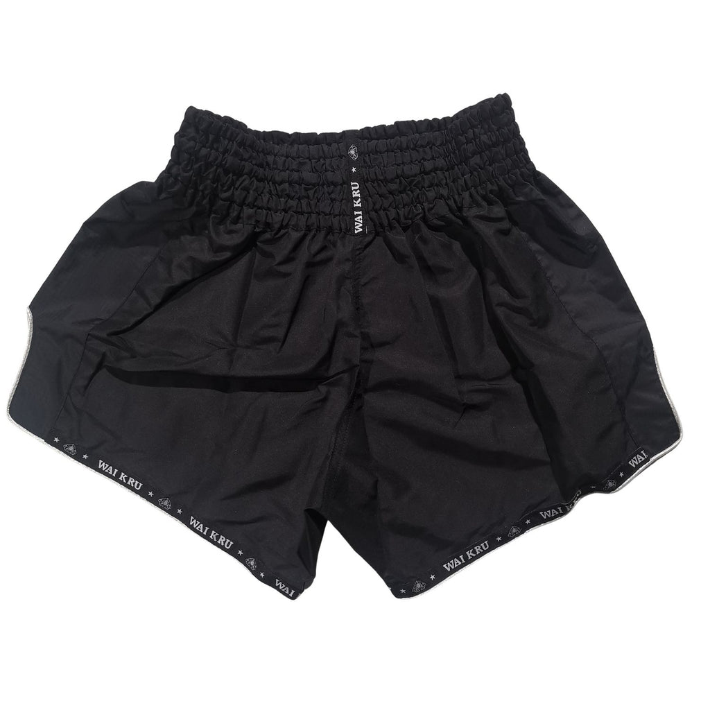 Wai Kru Muay Thai Shorts MT-12, schwarz-silber