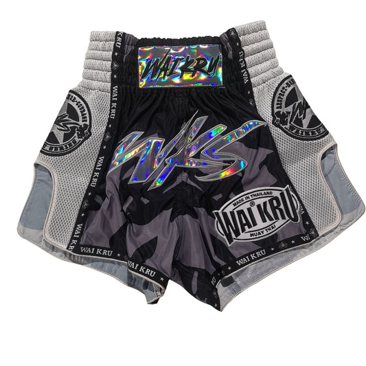 Wai Kru Muay Thai Shorts SUB-14, schwarz-weiss